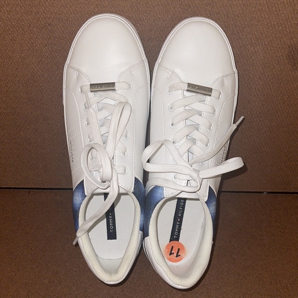 Tommy Hilfiger TWLORIO-R White/Blue Sneakers - Picture 4 of 10